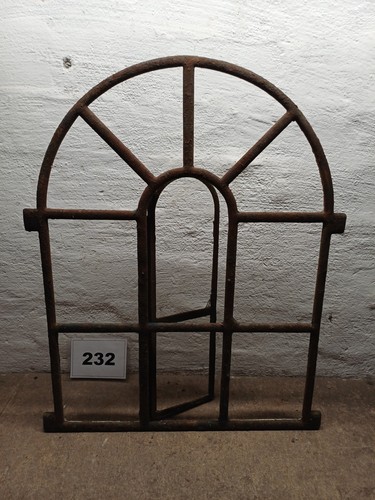 Massives altes fenster - massives, mit