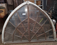 Holzfenster gotisch Bogen