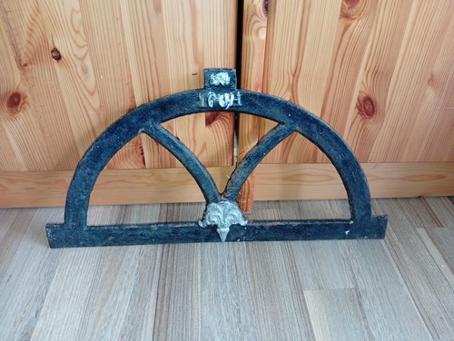 Antikes halbrundes fenster - halbrundes,