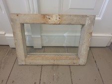 kleines Holzfenster altes