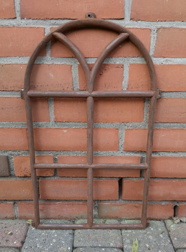 Altes gusseisen fenster mit - altes,