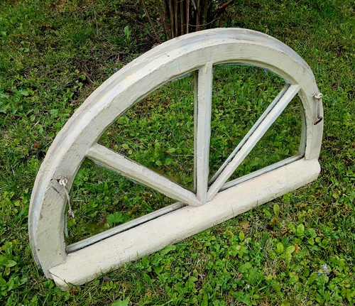 Uralter rundbogen - uralter,